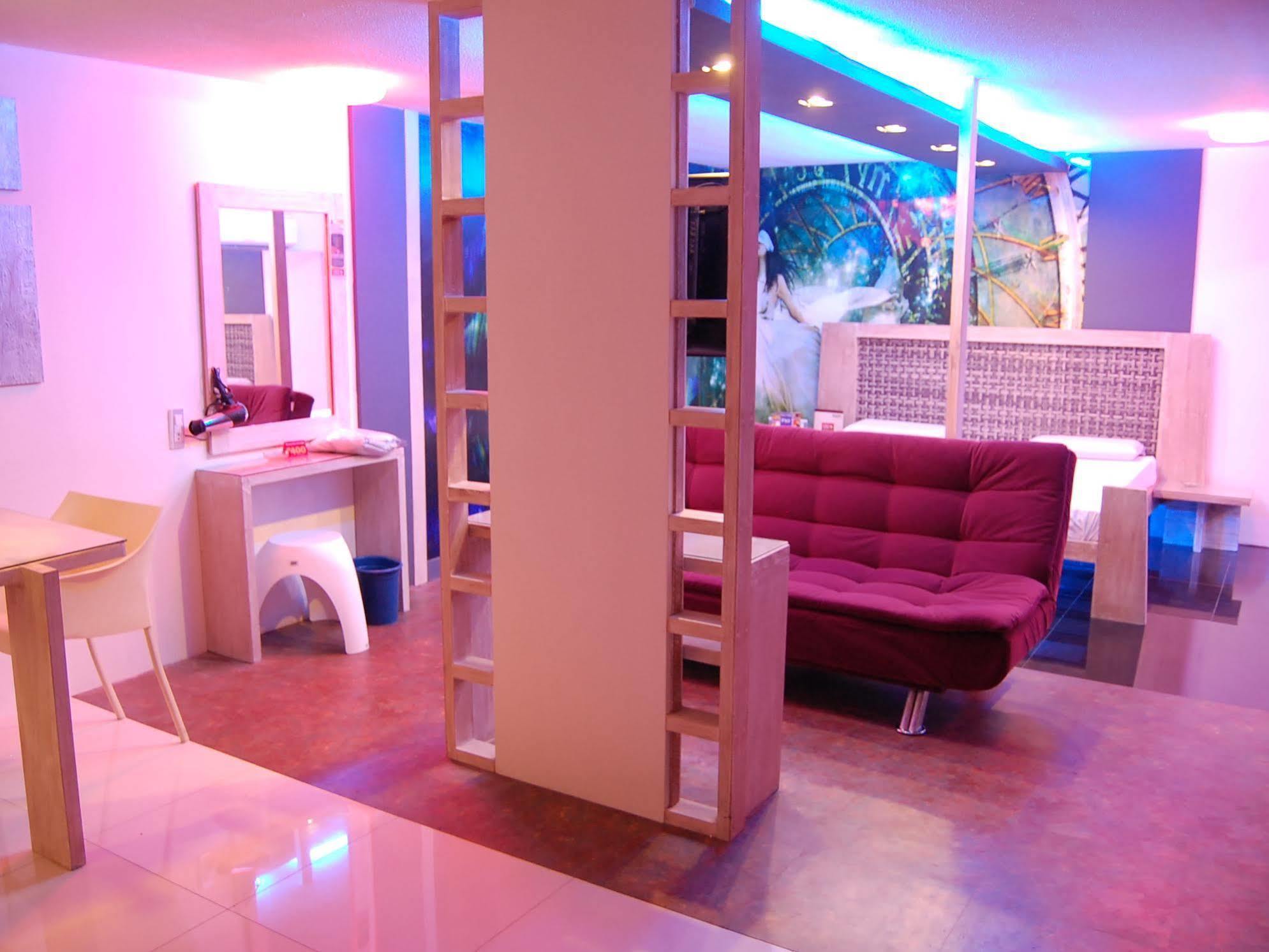 Hotel Sogo Tarlac Εξωτερικό φωτογραφία